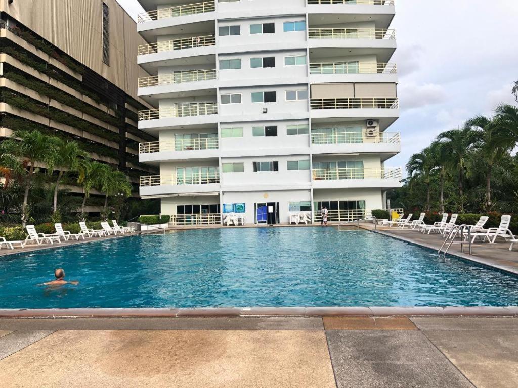 View Talay 6 Pattaya Beach By Anatolia Condo Suite Buitenkant foto