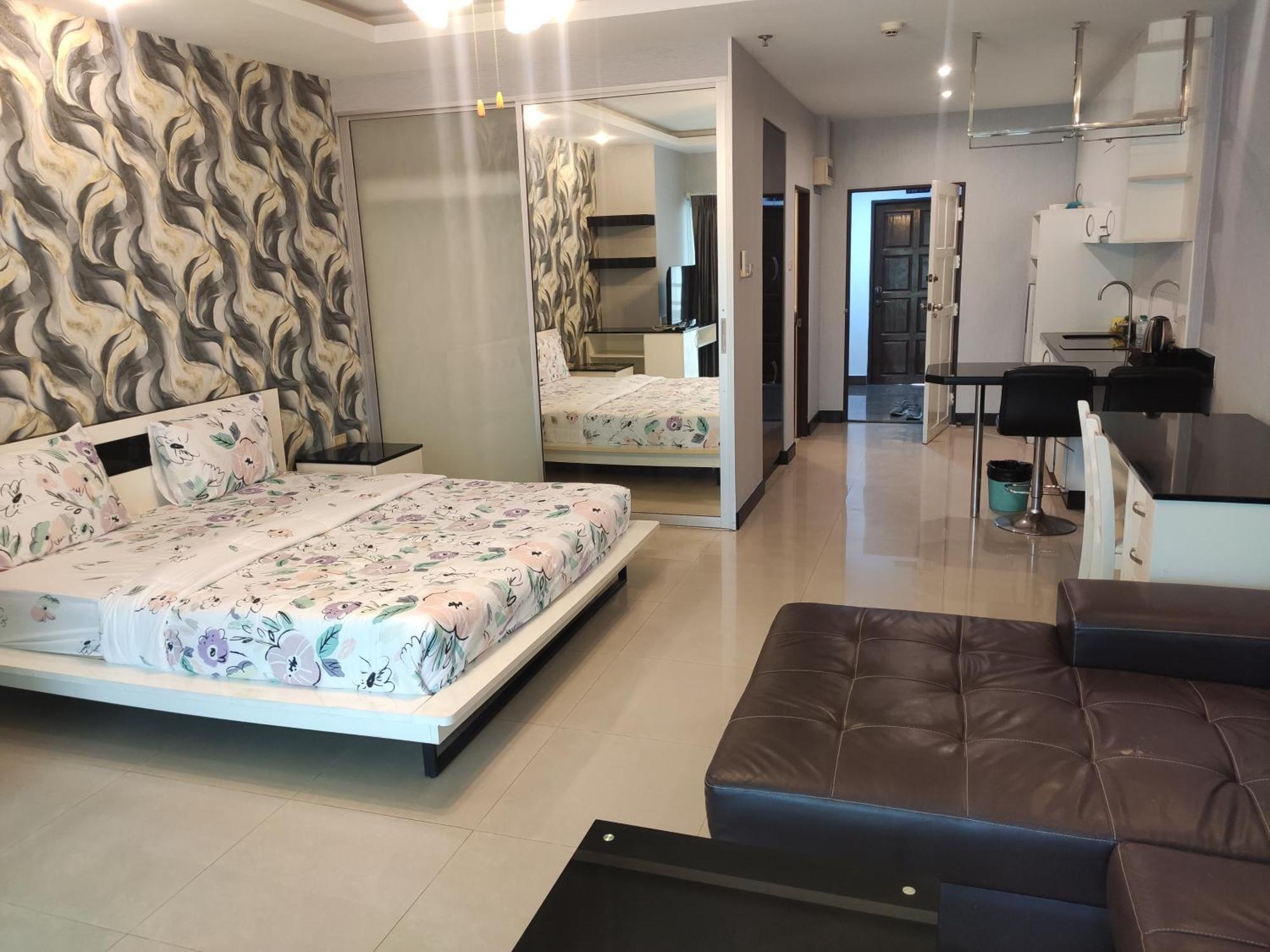 View Talay 6 Pattaya Beach By Anatolia Condo Suite Buitenkant foto