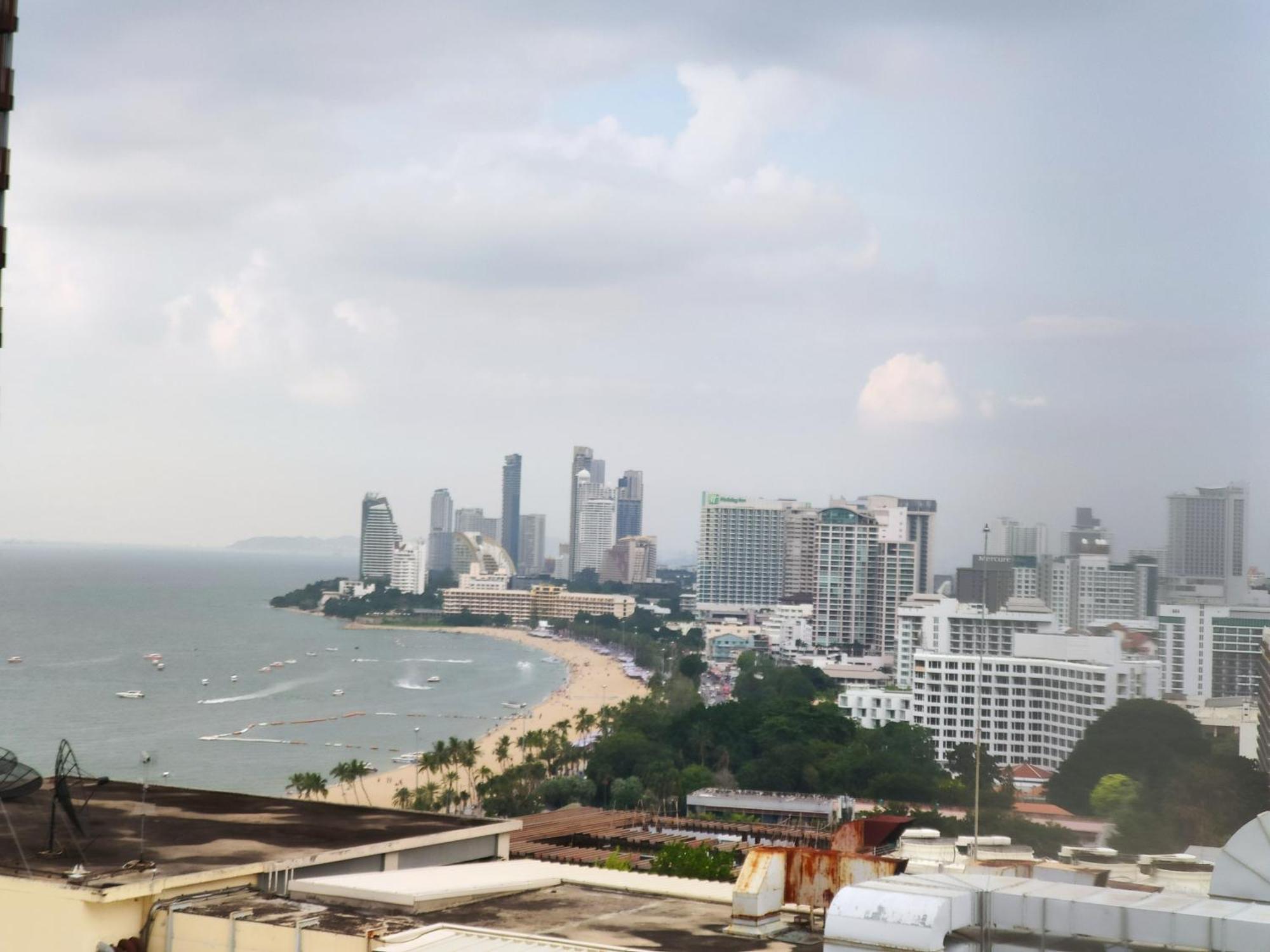 View Talay 6 Pattaya Beach By Anatolia Condo Suite Buitenkant foto