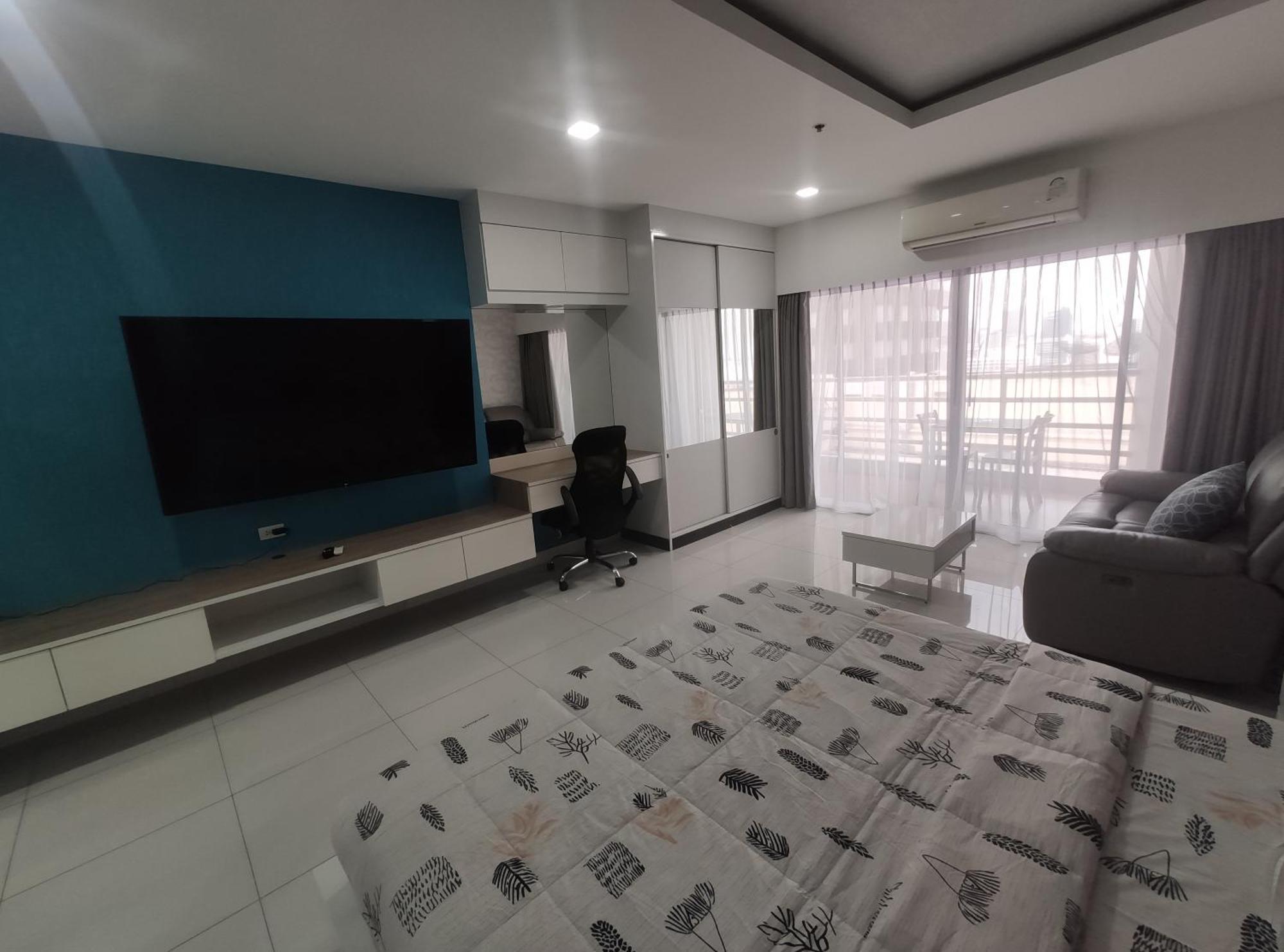 View Talay 6 Pattaya Beach By Anatolia Condo Suite Buitenkant foto