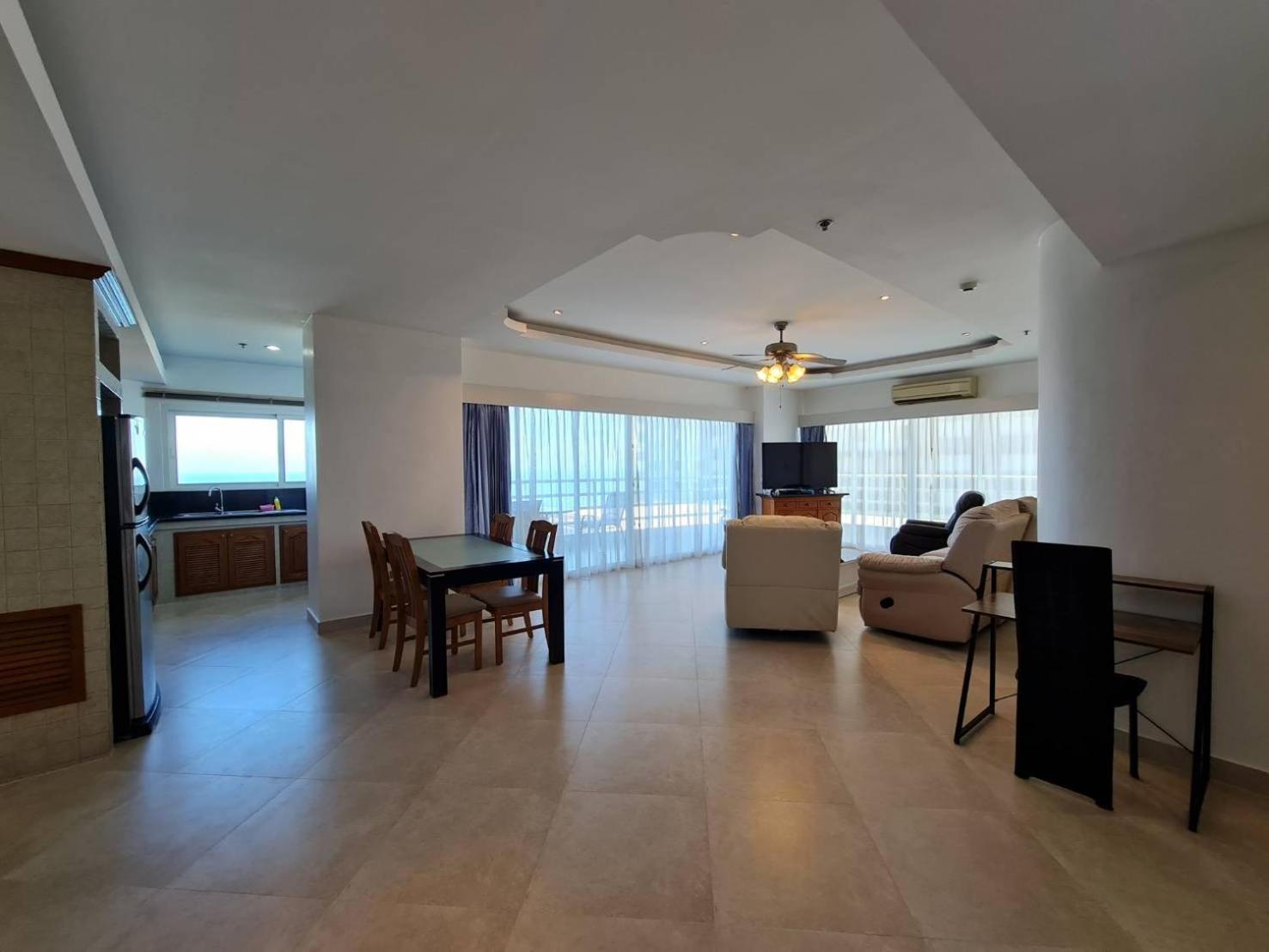View Talay 6 Pattaya Beach By Anatolia Condo Suite Buitenkant foto