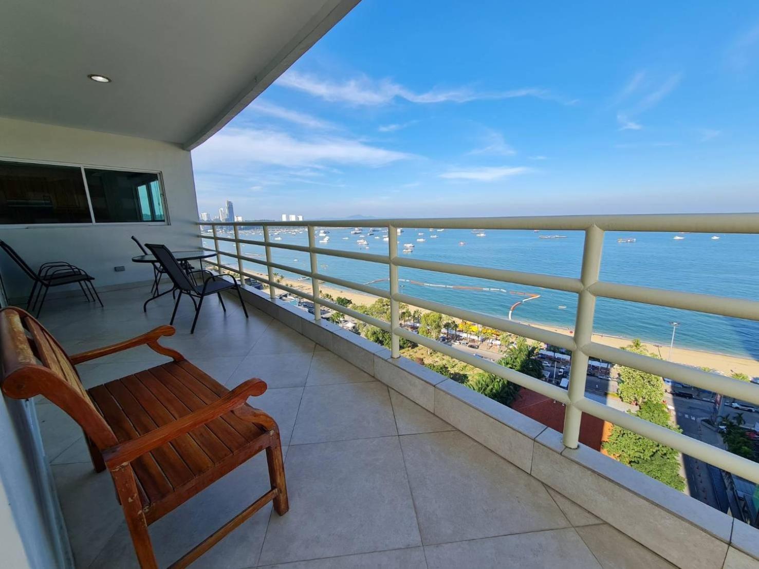 View Talay 6 Pattaya Beach By Anatolia Condo Suite Buitenkant foto