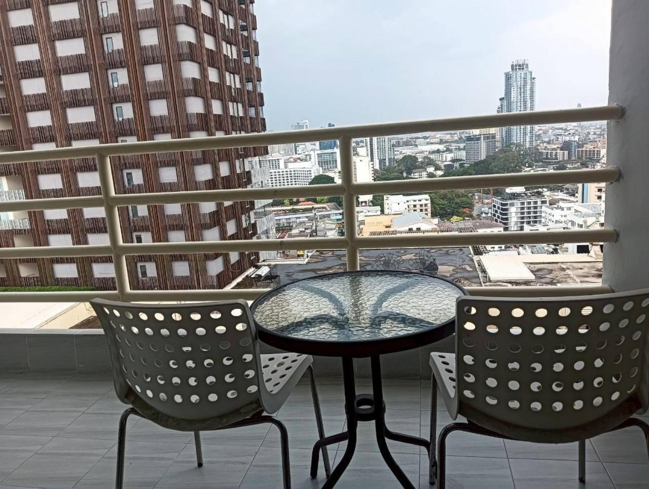 View Talay 6 Pattaya Beach By Anatolia Condo Suite Buitenkant foto
