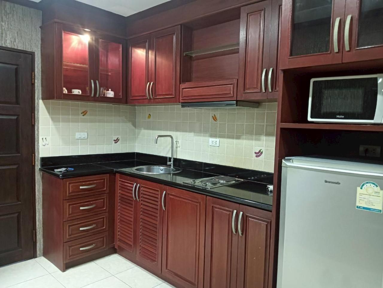 View Talay 6 Pattaya Beach By Anatolia Condo Suite Buitenkant foto