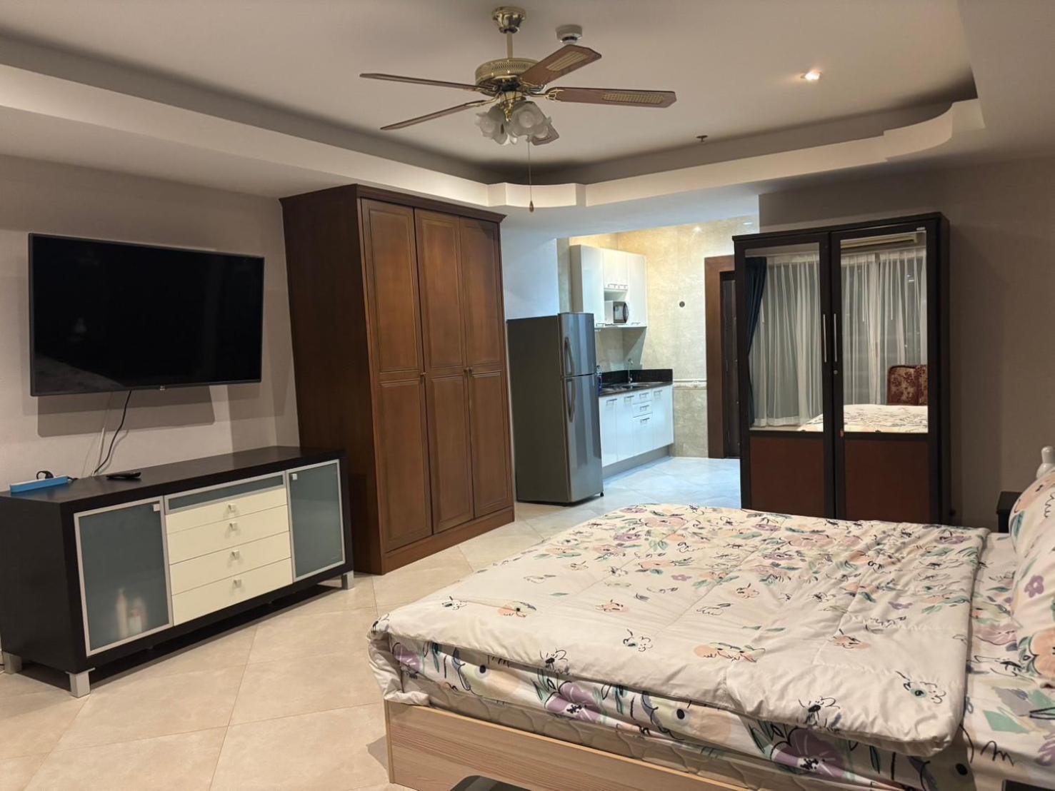 View Talay 6 Pattaya Beach By Anatolia Condo Suite Buitenkant foto