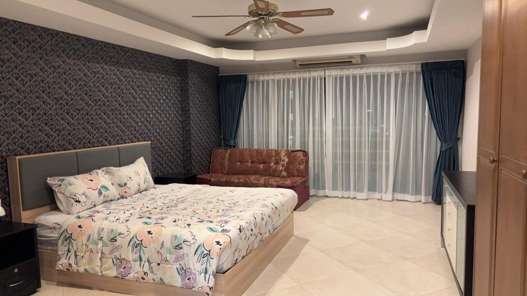 View Talay 6 Pattaya Beach By Anatolia Condo Suite Buitenkant foto