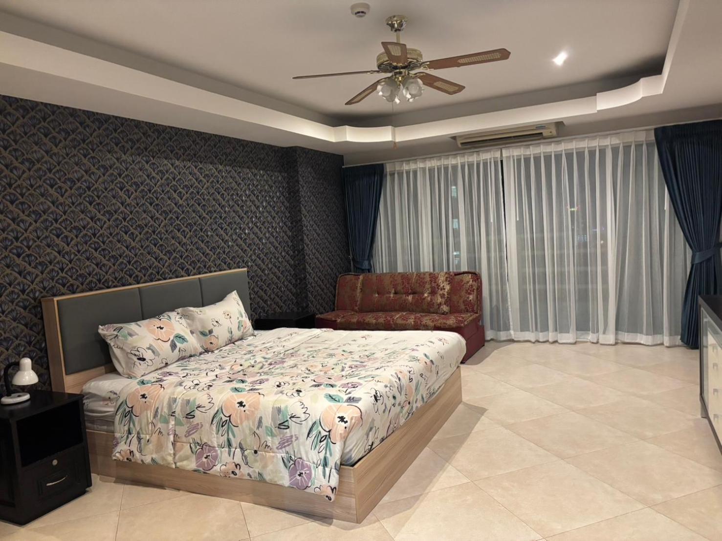 View Talay 6 Pattaya Beach By Anatolia Condo Suite Buitenkant foto