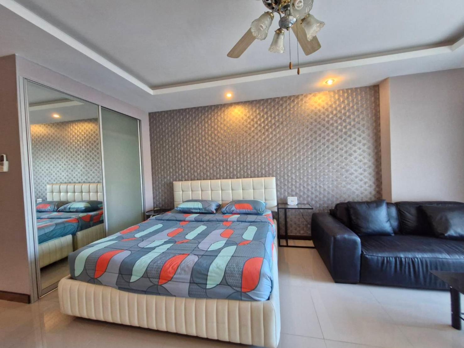 View Talay 6 Pattaya Beach By Anatolia Condo Suite Buitenkant foto